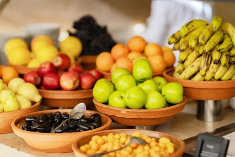 Nome das frutas em inglês: guia completo