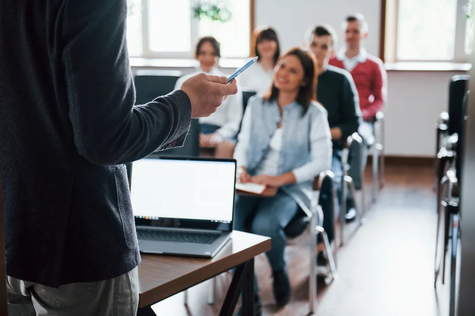 O que são verbos modais em inglês?